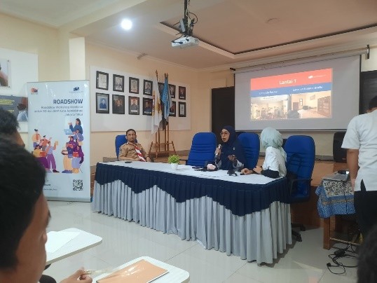 Roadshow Workshop Membaca Di SMP Negeri 62 Jakarta